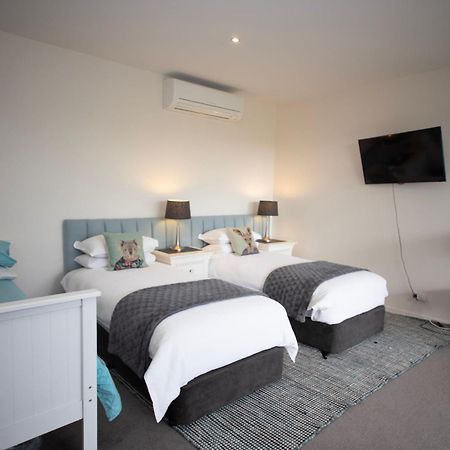 12 Apostles Accommodation Anchors Beach House With Sea Views Port Campbell Exteriör bild